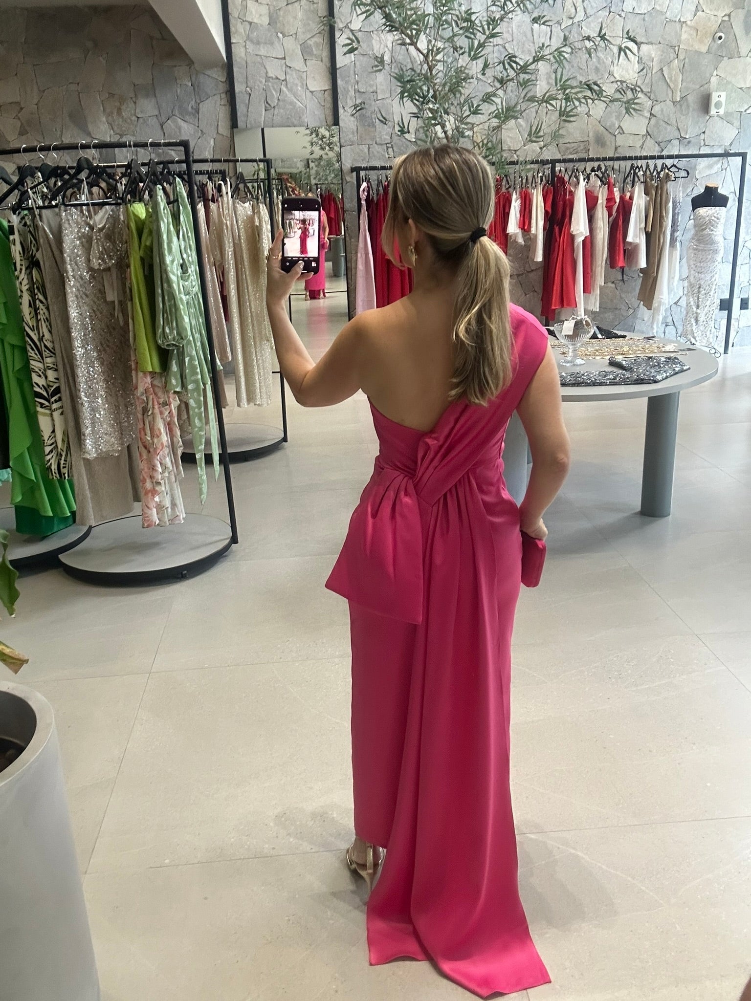 Vestido Ombro Só Cetim